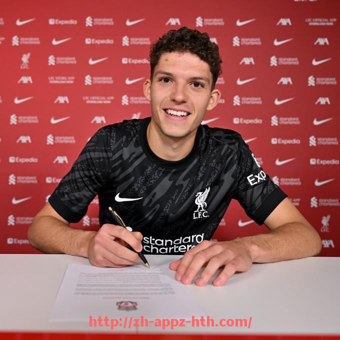 华体会hth官方网站下载-法甲联赛中各球队核心球员定位与分析